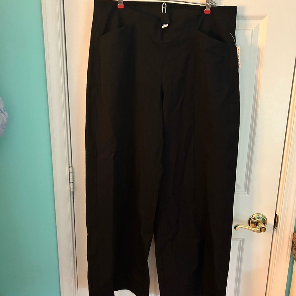 NWT Old Navy Pixie Pants